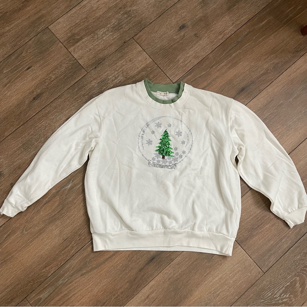 Margaux & Lexi - White Pullover Sweatshirt, Christmas Tree in Snow Globe Size XL